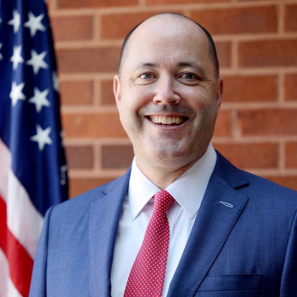 Photo of Chris Carr