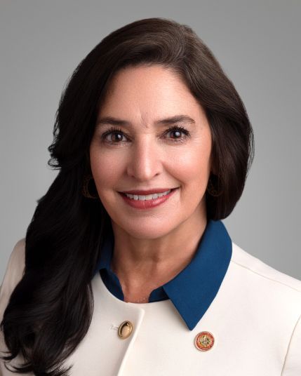 Photo of Mindy McAlindon