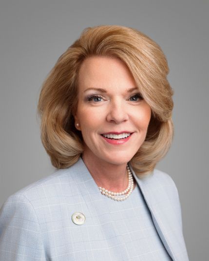 Photo of Robin Lundstrum