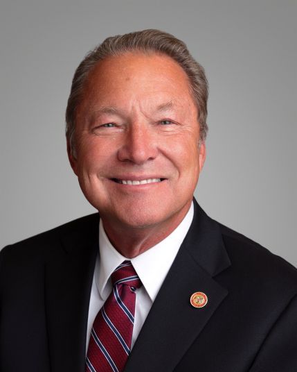 Photo of Roger Lynch