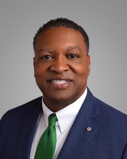 Photo of Tracy Steele