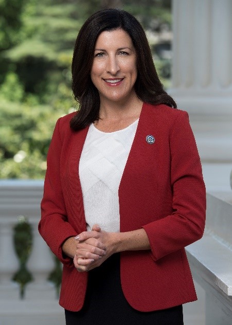 Photo of Cottie Petrie-Norris