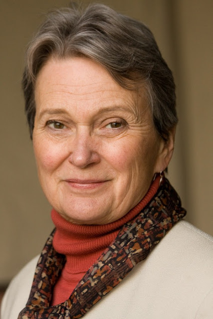 Photo of Loni Hancock