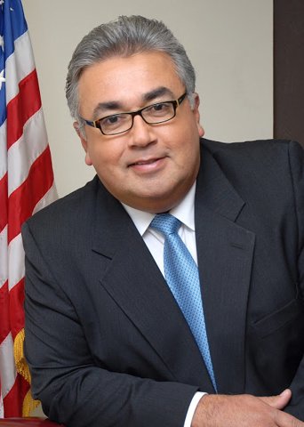 Photo of Ron Calderon