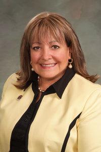 Photo of Beth Martinez Humenik