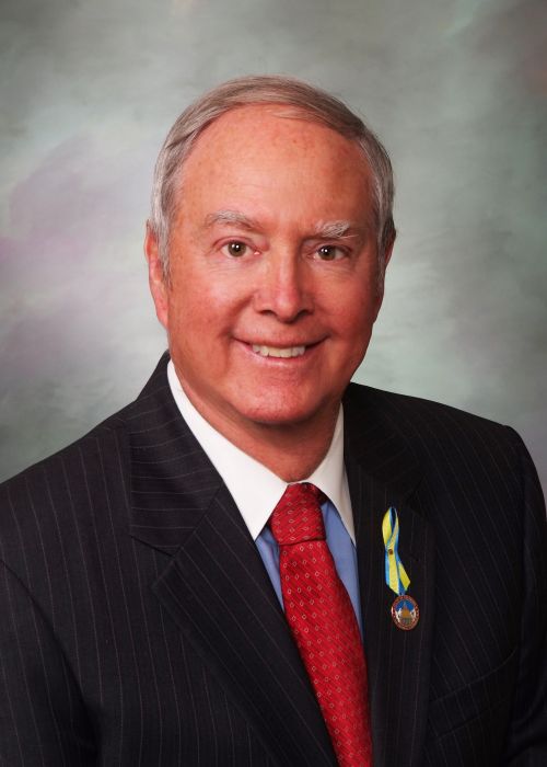 Photo of Larry Liston