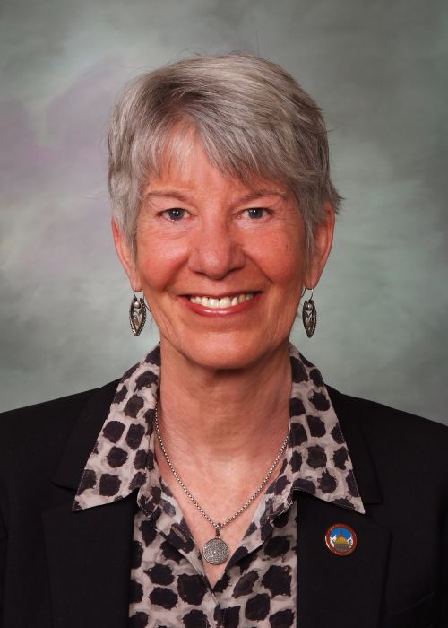 Photo of Lesley Smith