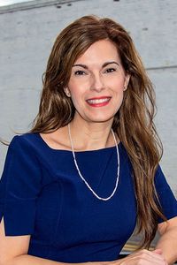 Photo of Noelle Kahaian
