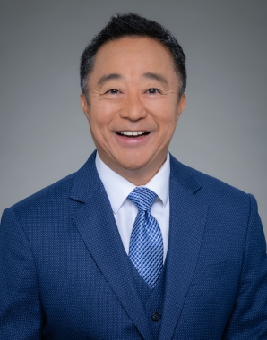 Photo of Glenn Wakai