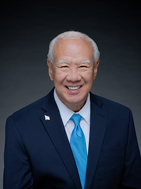 Photo of Gregg Takayama
