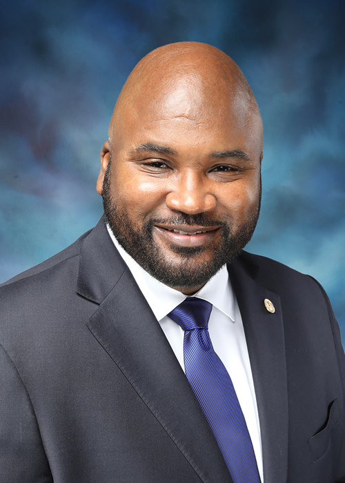 Photo of Elgie Sims