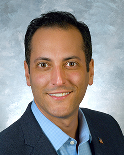 Photo of Daniel Grossberg