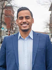 Photo of Manny Cruz