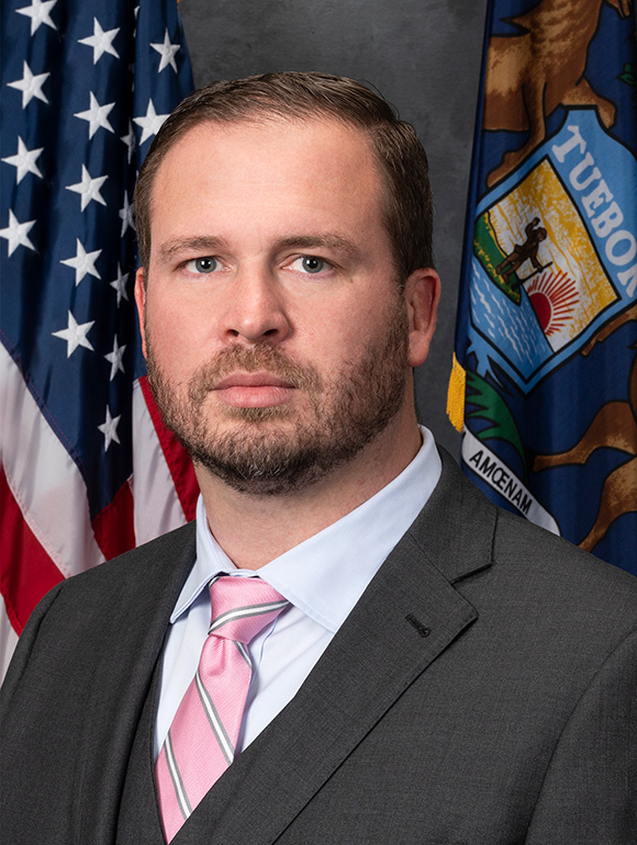 Photo of Jonathan Lindsey