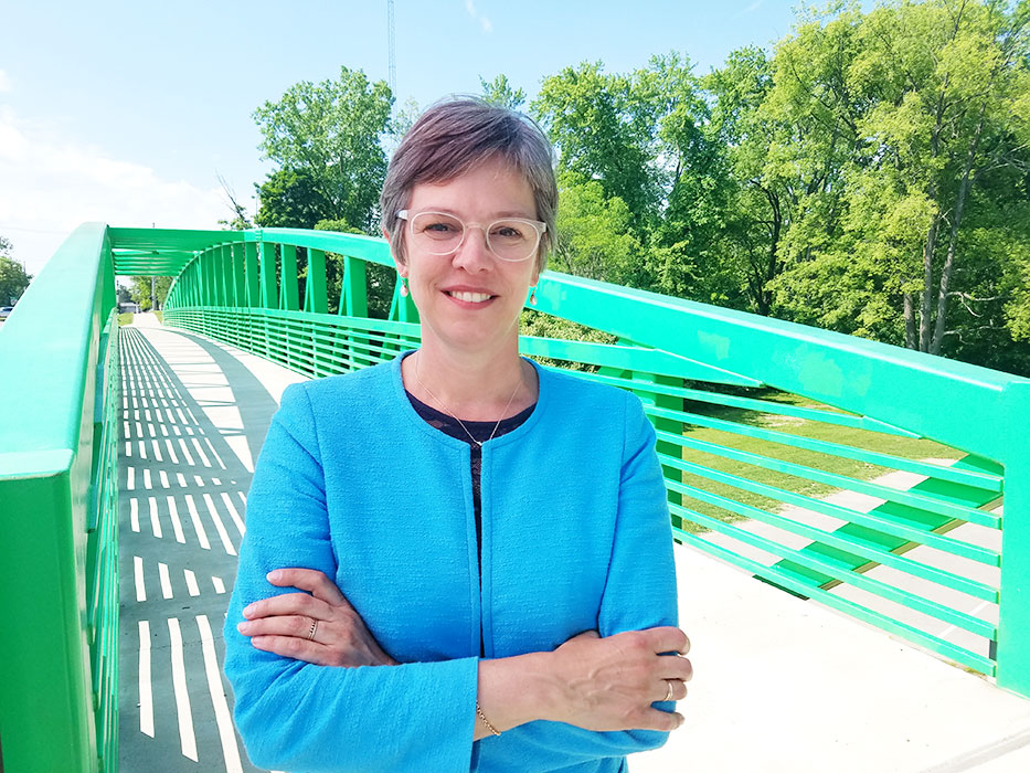Photo of Julie Brixie