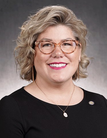 Photo of Dawn Gillman