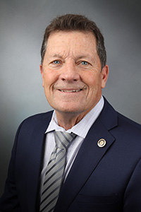 Photo of Mike Henderson