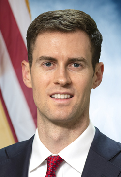 Photo of Andrew Macurdy