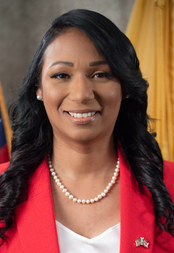 Photo of Carmen Morales