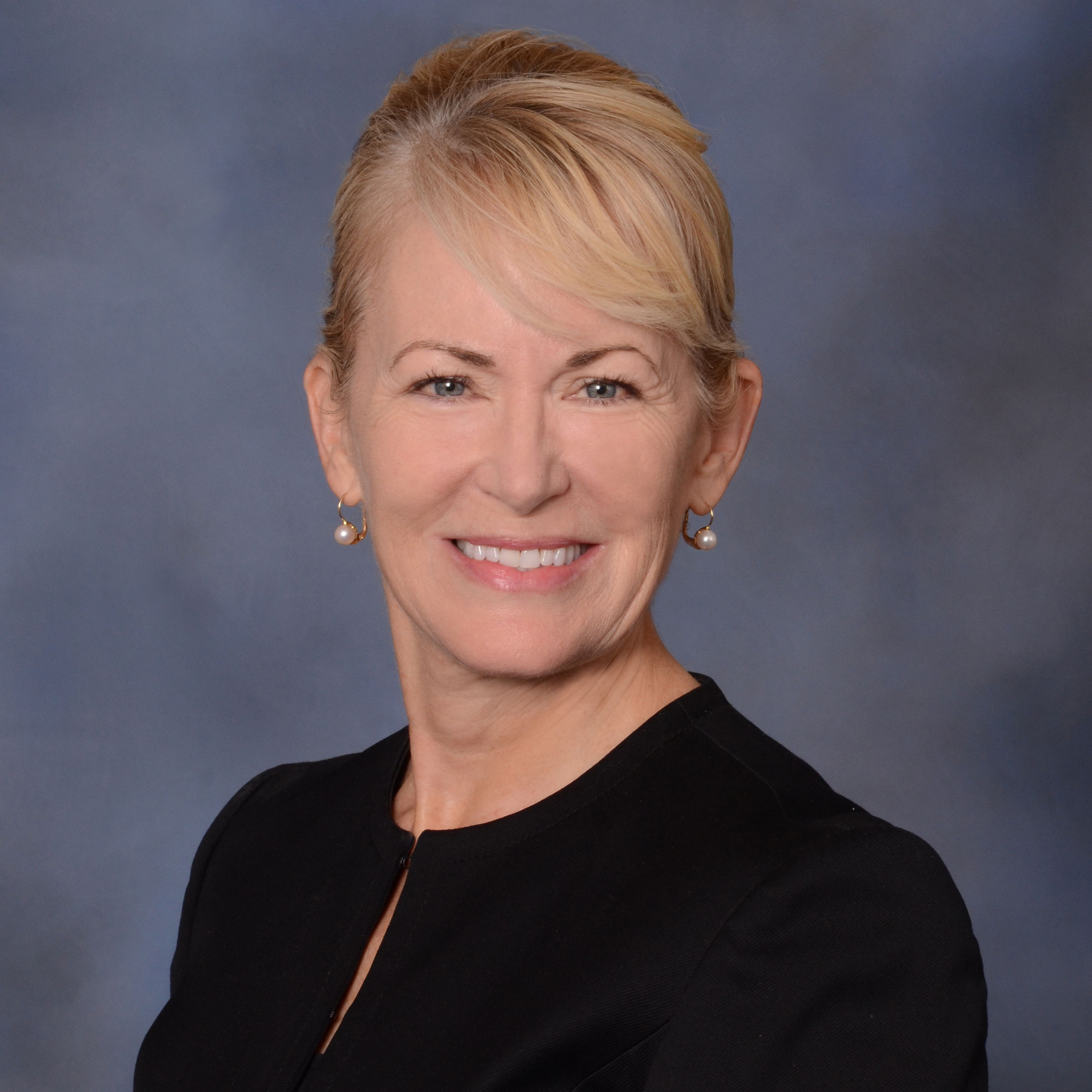 Photo of Lori Rogich