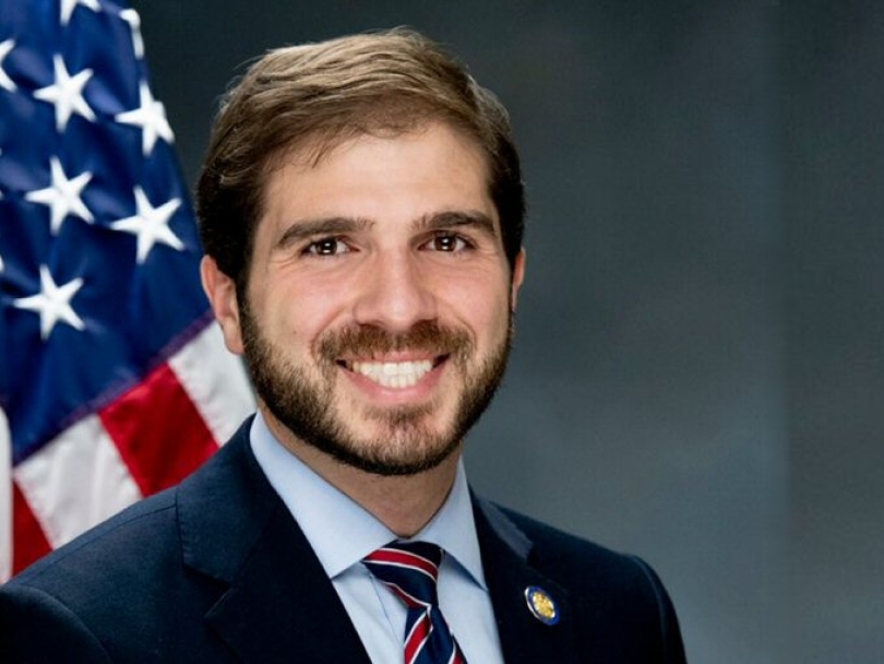 Photo of Andrew Gounardes