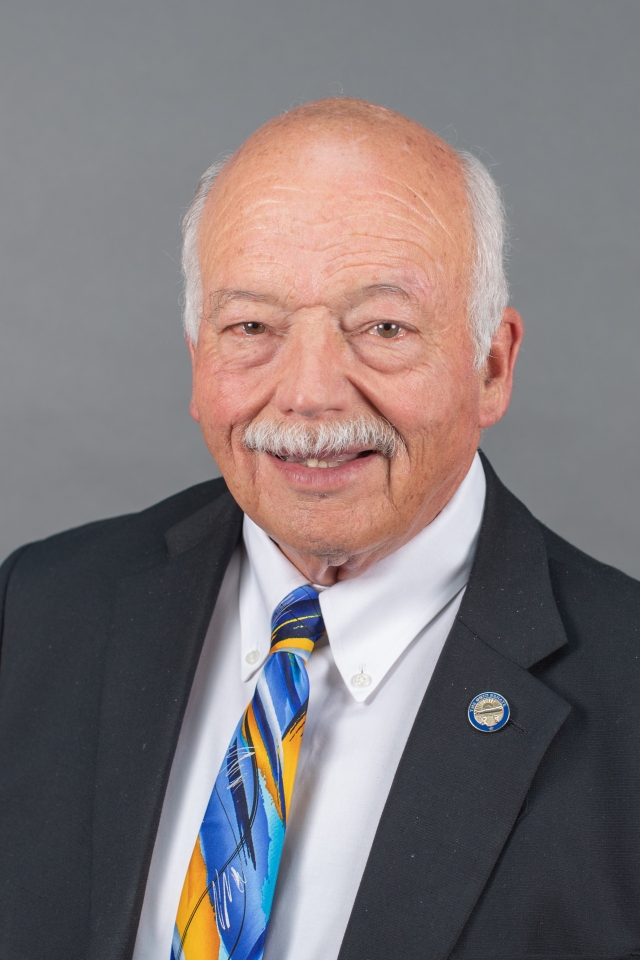 Photo of Bob Hackett