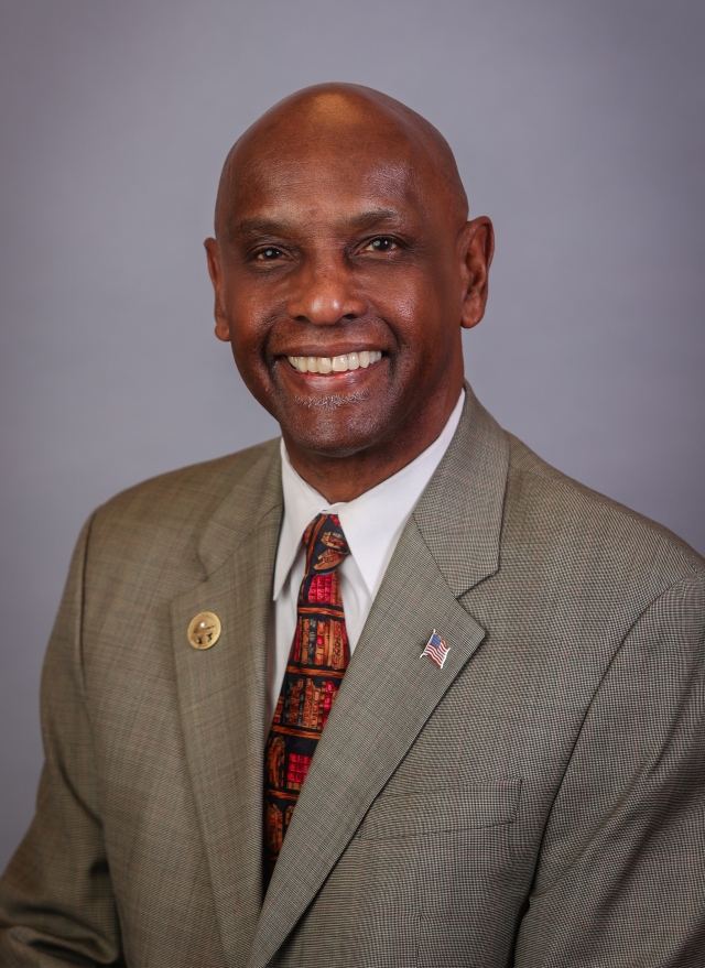 Photo of Cecil Thomas
