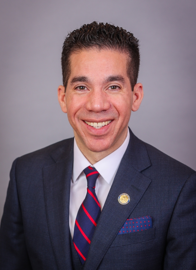 Photo of Derrick Hall