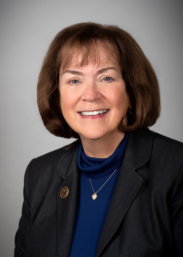 Photo of Gayle Manning