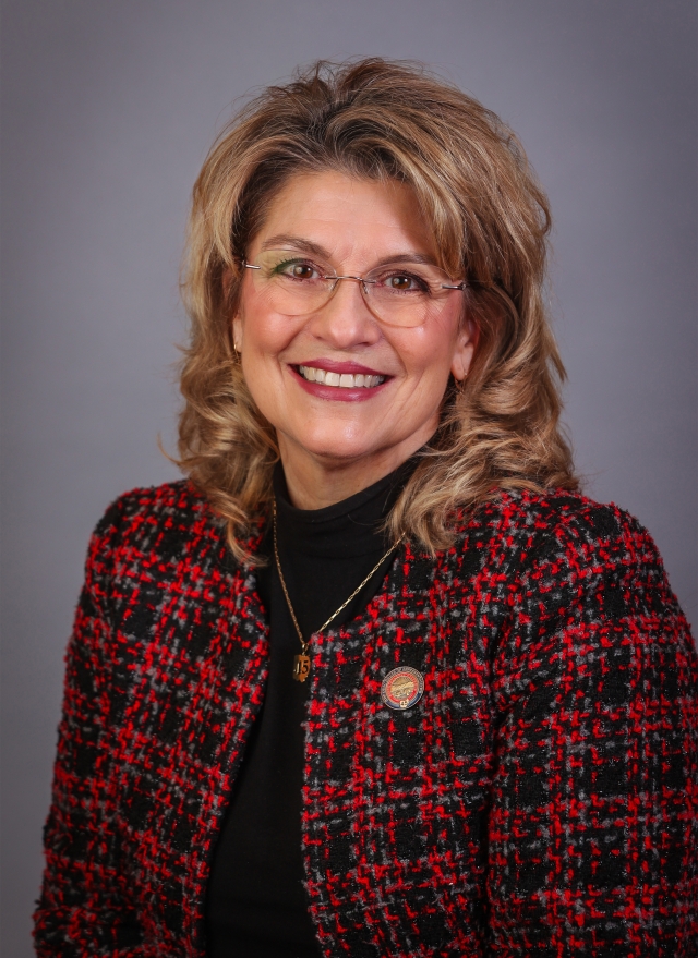 Photo of Jennifer Gross