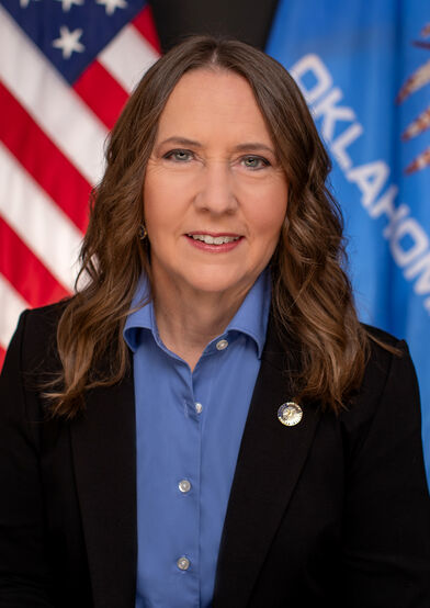 Photo of Julie McIntosh