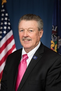 Photo of Jim Brewster