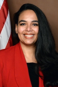 Photo of Cynthia M. Mendes
