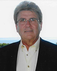Photo of Lynn Schneider