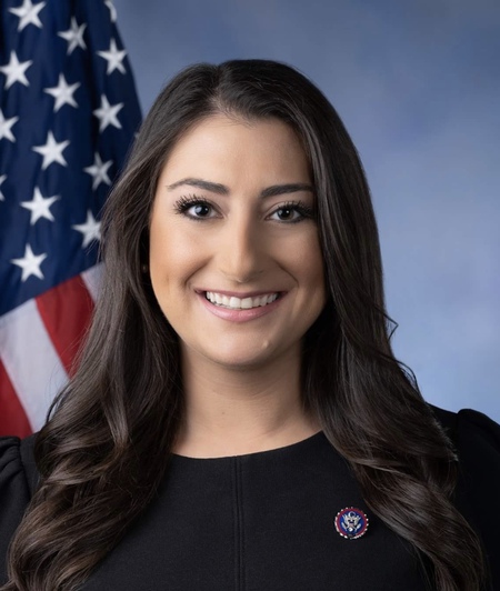 Photo of Sara Jacobs
