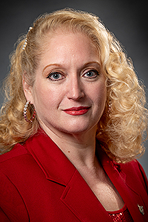 Betsy Kelly